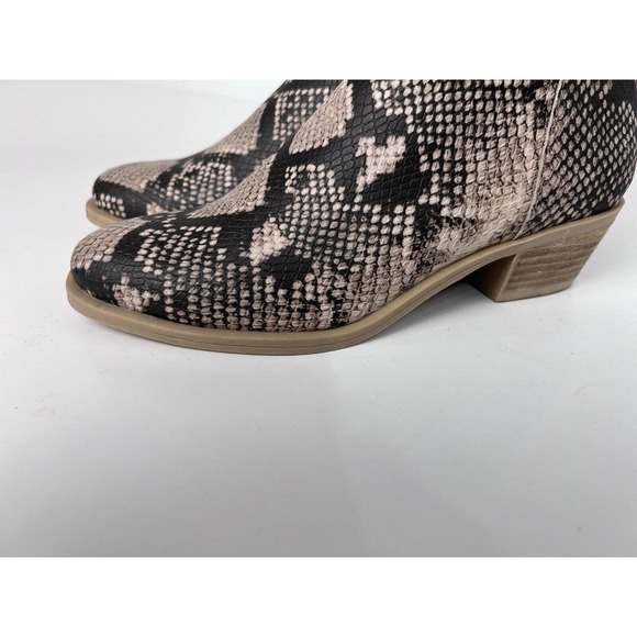 Dolce Vita Tavin Snakeskin Embossed Python Stacked Heel Almond Toe Bootie Size 6 - Picture 6 of 13